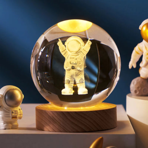 3D Crystal Ball - Astronaut (7 Color Base)